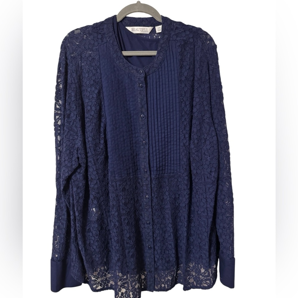 🎁 Gorgeous Navy Lace Top with Liner by Beautiful Size 2X NWOT
